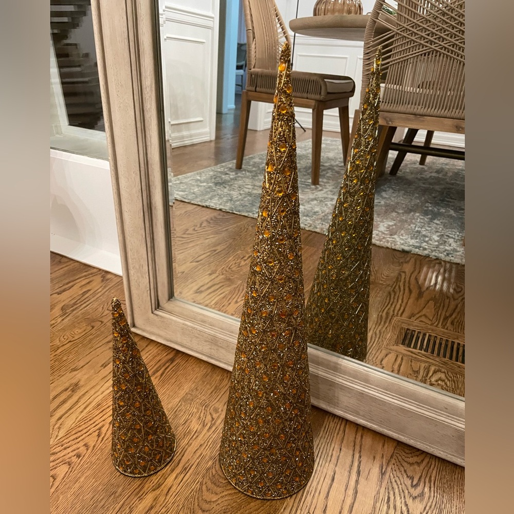 Beaded tree cones